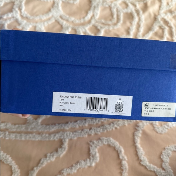 Stuart Weitzman Blue Patterned Denim Slide Mules - Picture 7 of 7